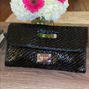 Nine West patent clutch